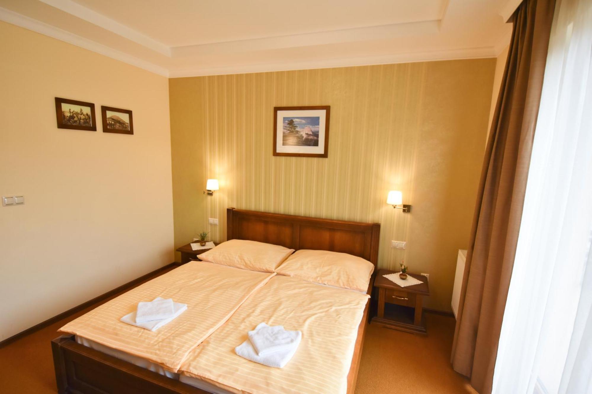 Country Saloon Bela Otel Oda fotoğraf
