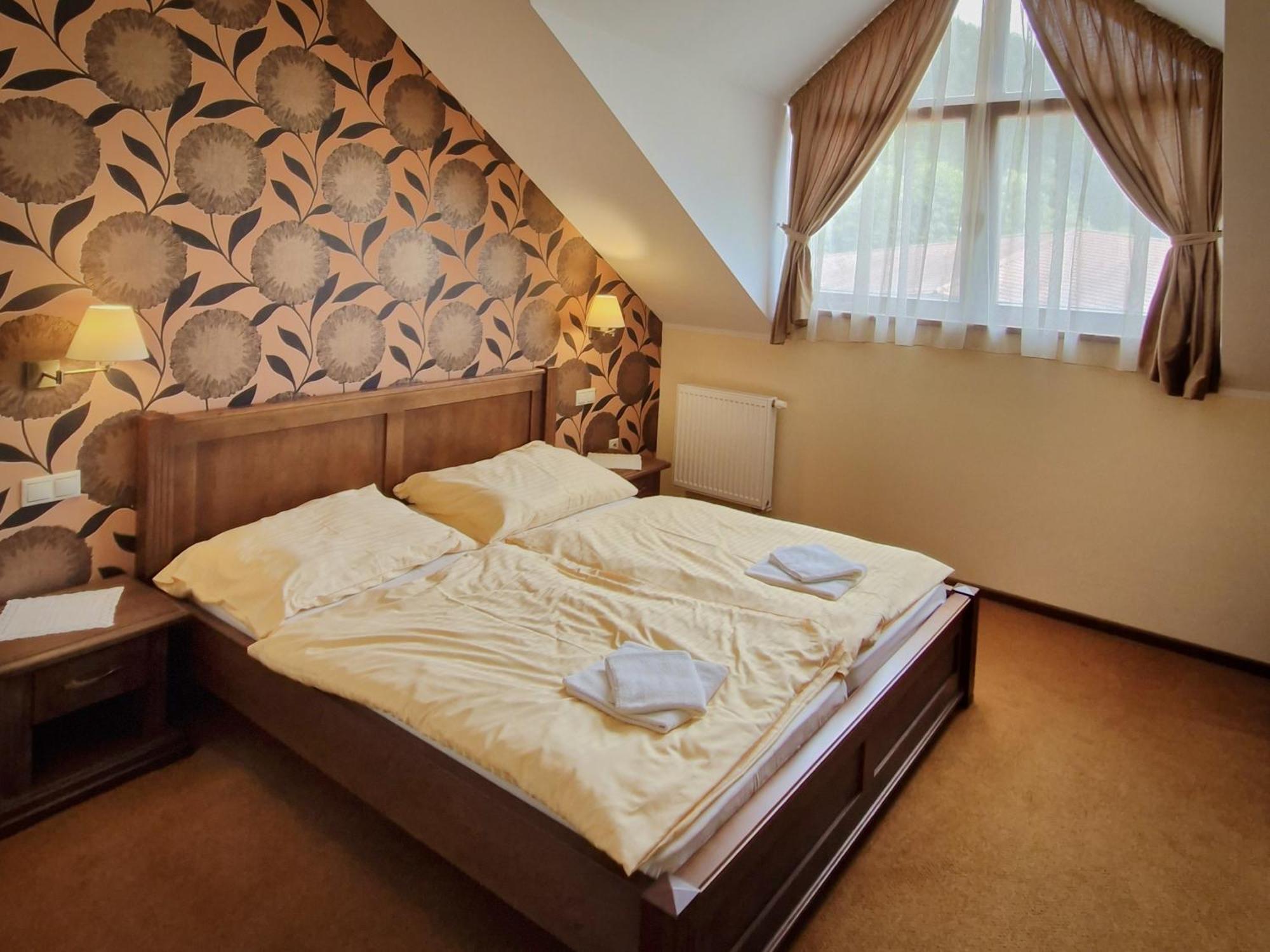 Country Saloon Bela Otel Oda fotoğraf