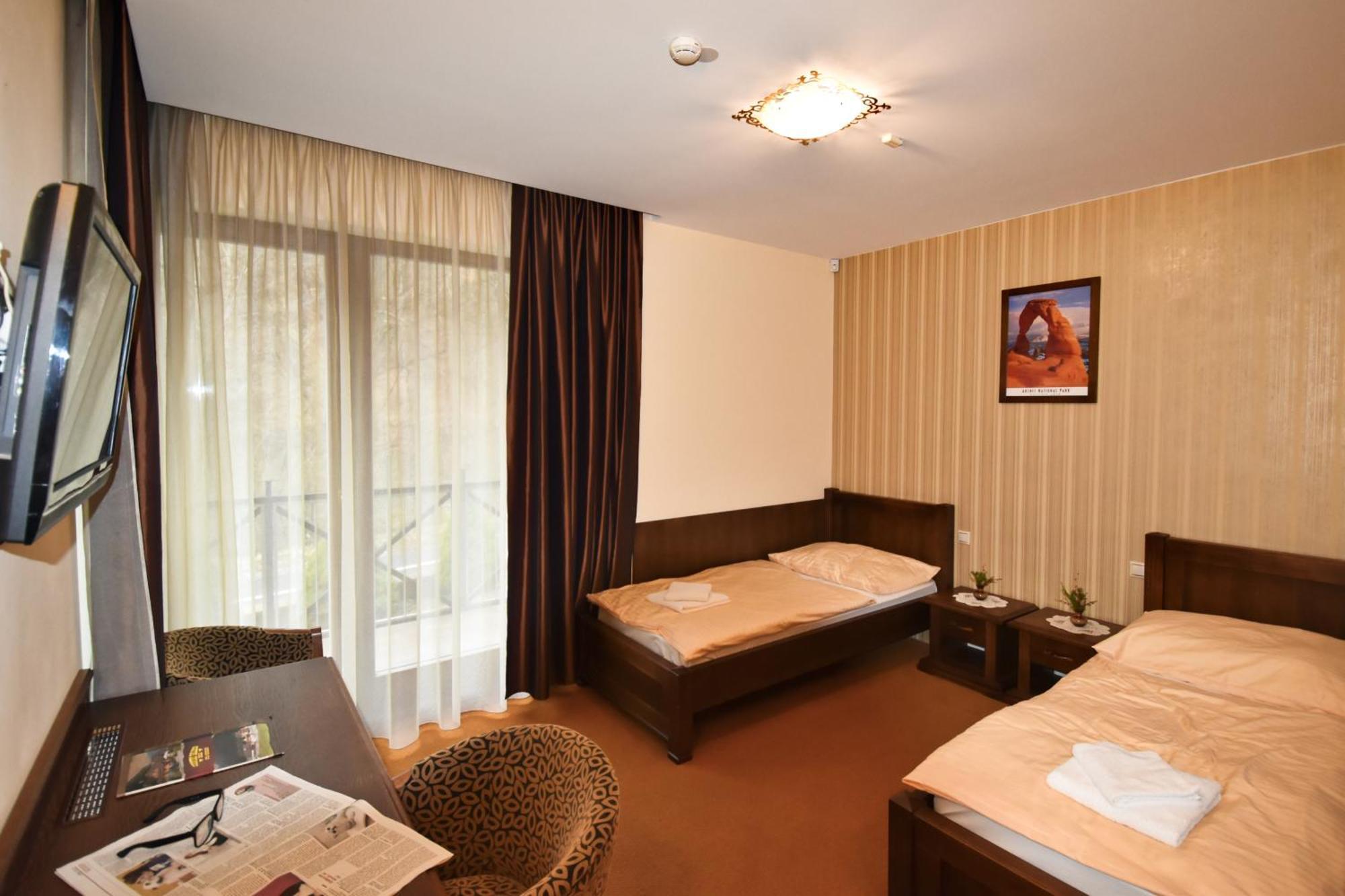 Country Saloon Bela Otel Oda fotoğraf